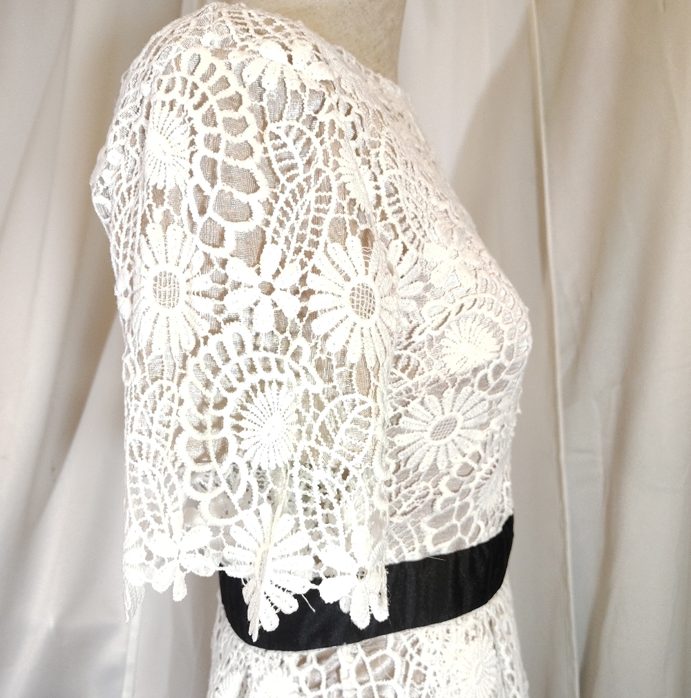 Lady Sharpely Maxi Dress, Vintage,White Lace Beige Lining, ZipUp, Short Sleeve,2 - Picture 11 of 14